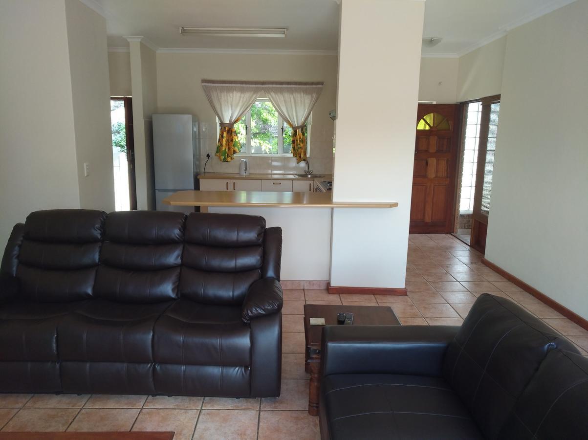 Getaway Self-Catering Tyger Valley Дърбанвил Екстериор снимка